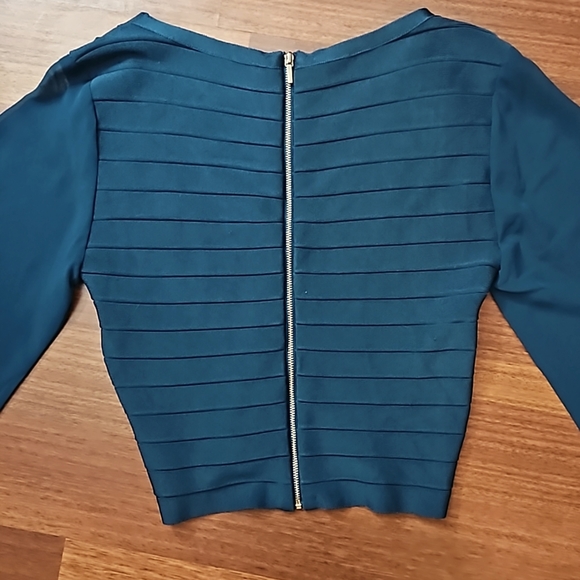 BEBE Crop Blouse Plunging Neckline Sheer Bell Sleeves Zip Back, Dark Teal- Large - Picture 5 of 10